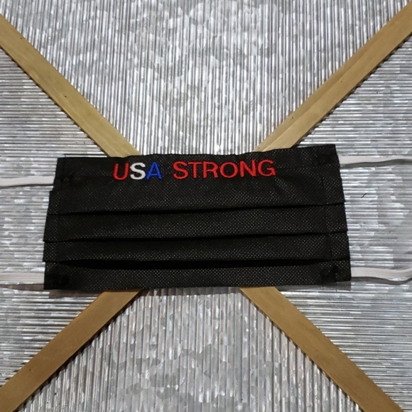 B sportswear Other - 🆕️ FREE w/$20 purchase  USA STRONG mask